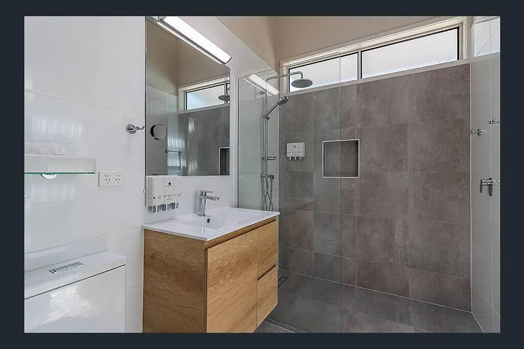 Kookaburra Villa At Kingfisher Bay Resort Australia